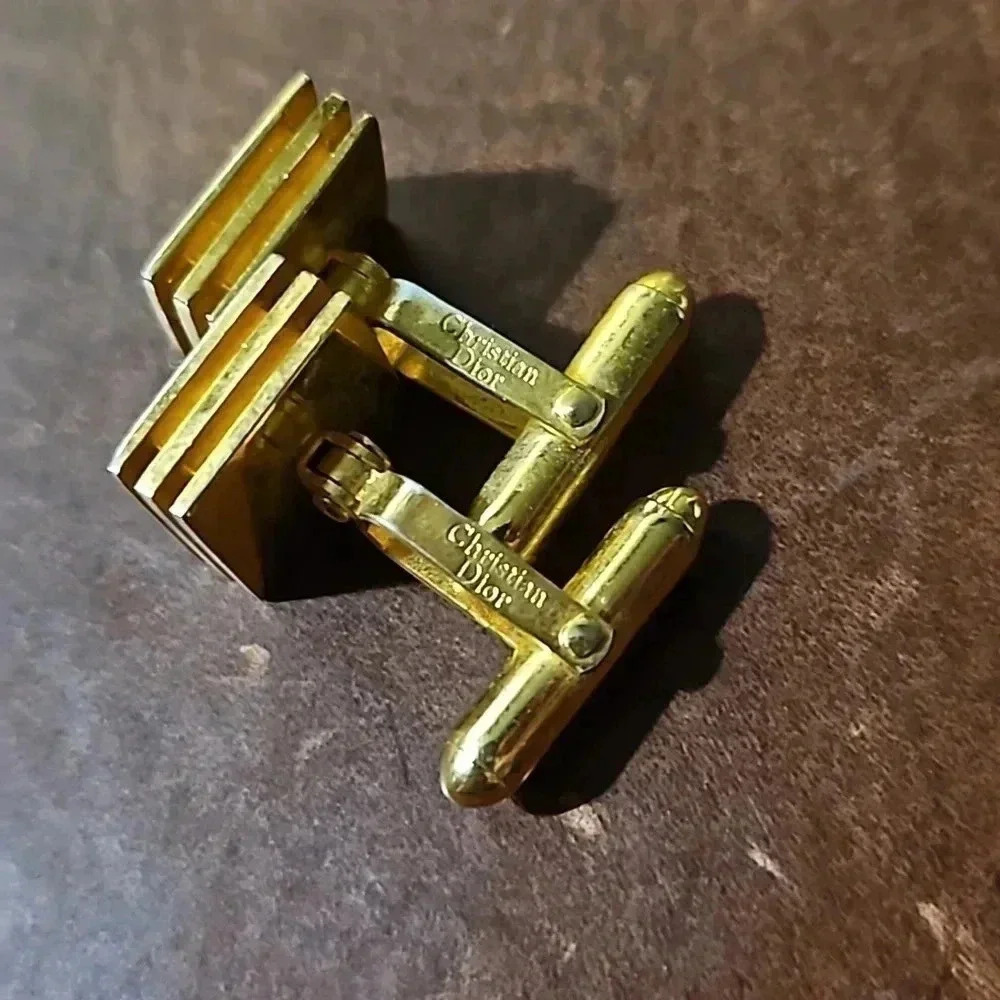 Christian Dior Bullet Back Gold Tone Cufflinks and Tie Bar - Picture 2 of 3